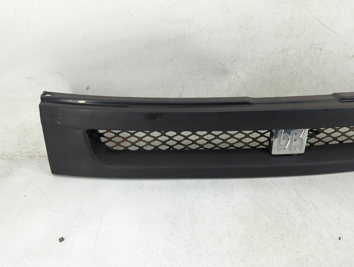 2004-2006 Scion Xb Front Grille Bumper Not Included - Oemusedautoparts1.com