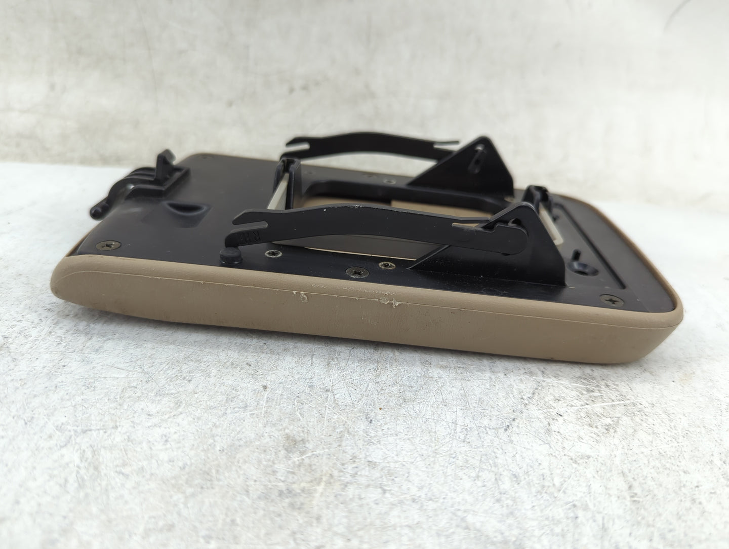 1998-2002 Subaru Forester Center Console Armrest Cover Lid Fits Fits 1998 1999 2000 2001 2002 OEM Used Auto Parts - Oemuseda