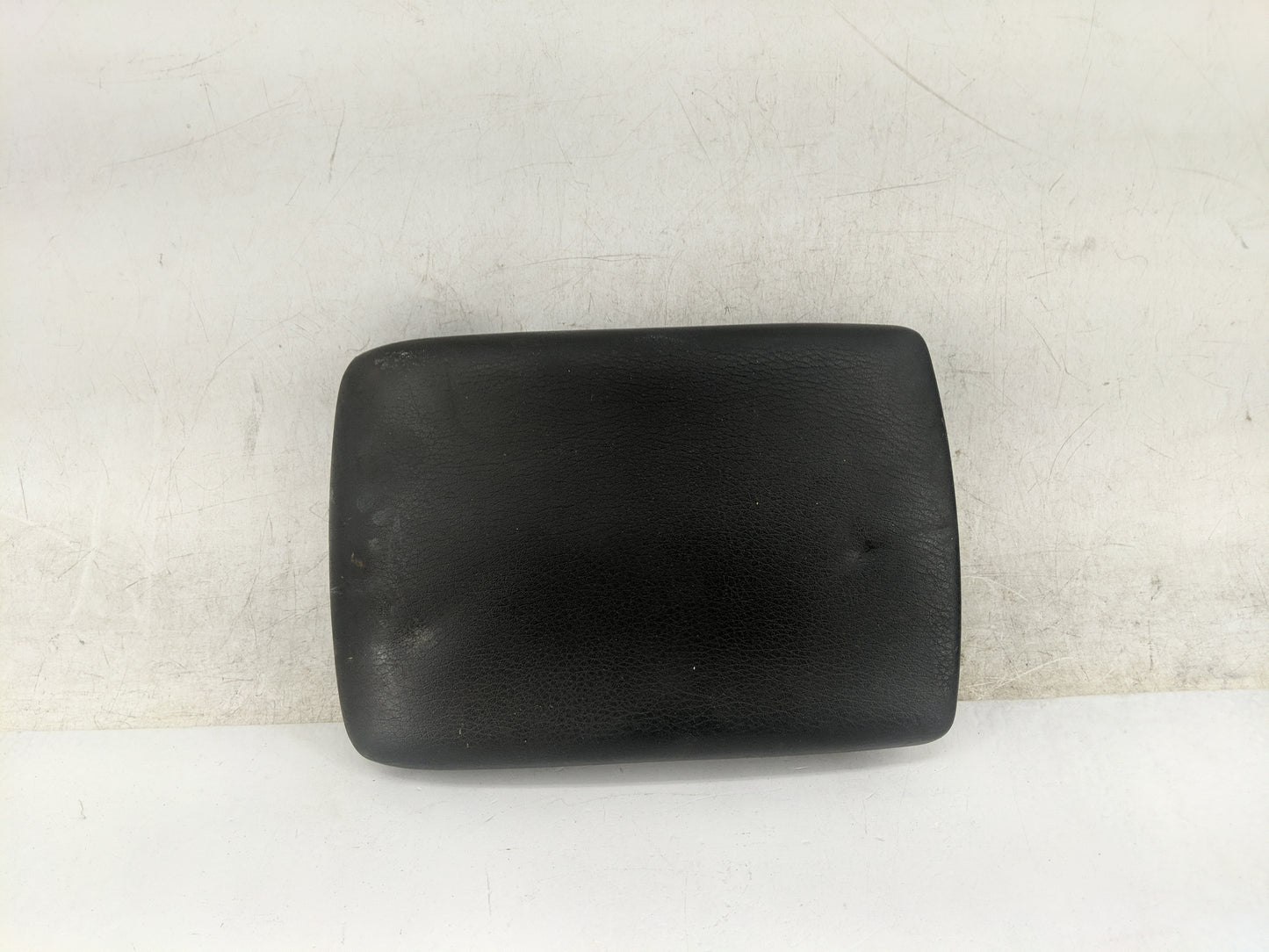 0 Subaru Outback Center Console Armrest Cover Lid Fits Fits 207 OEM Used Auto Parts - Oemusedautoparts1.com