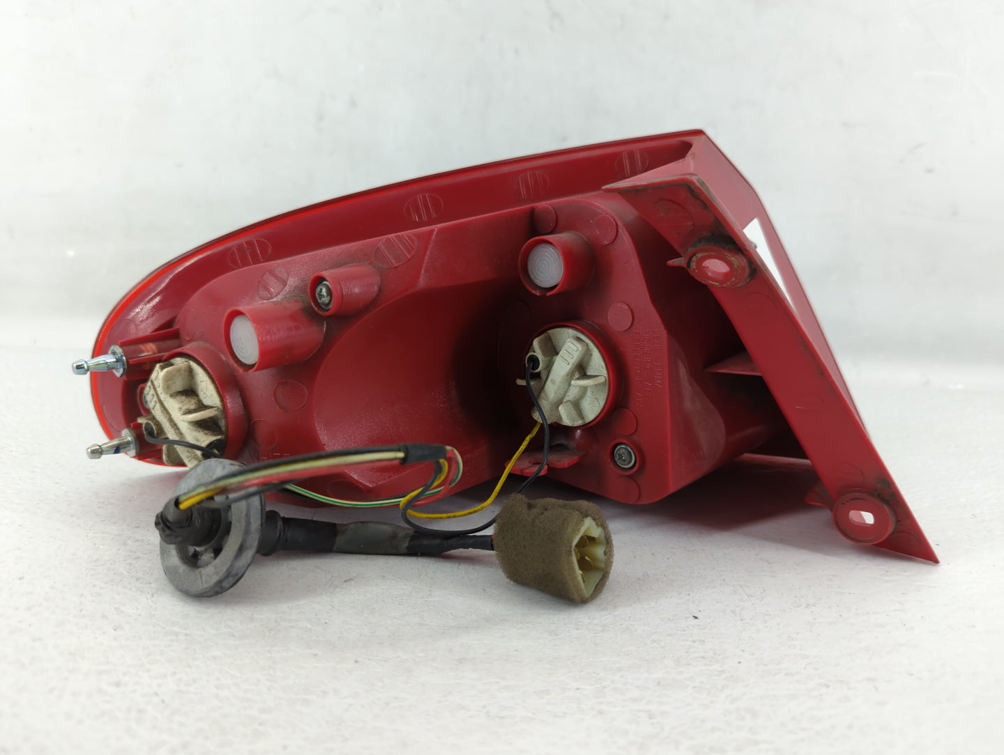 2005-2008 Suzuki Reno Tail Light Assembly Passenger Right OEM Fits Fits 2005 2006 2007 2008 OEM Used Auto Parts - Oemusedaut