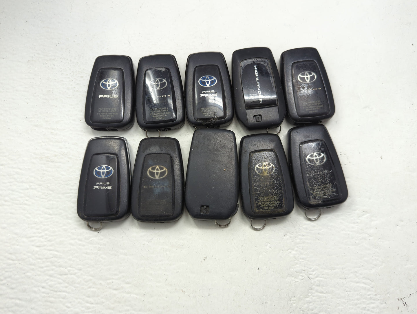 Lot of 10 Toyota Keyless Entry Remote Fob MIXED FCC IDS MIXED PART - Oemusedautoparts1.com