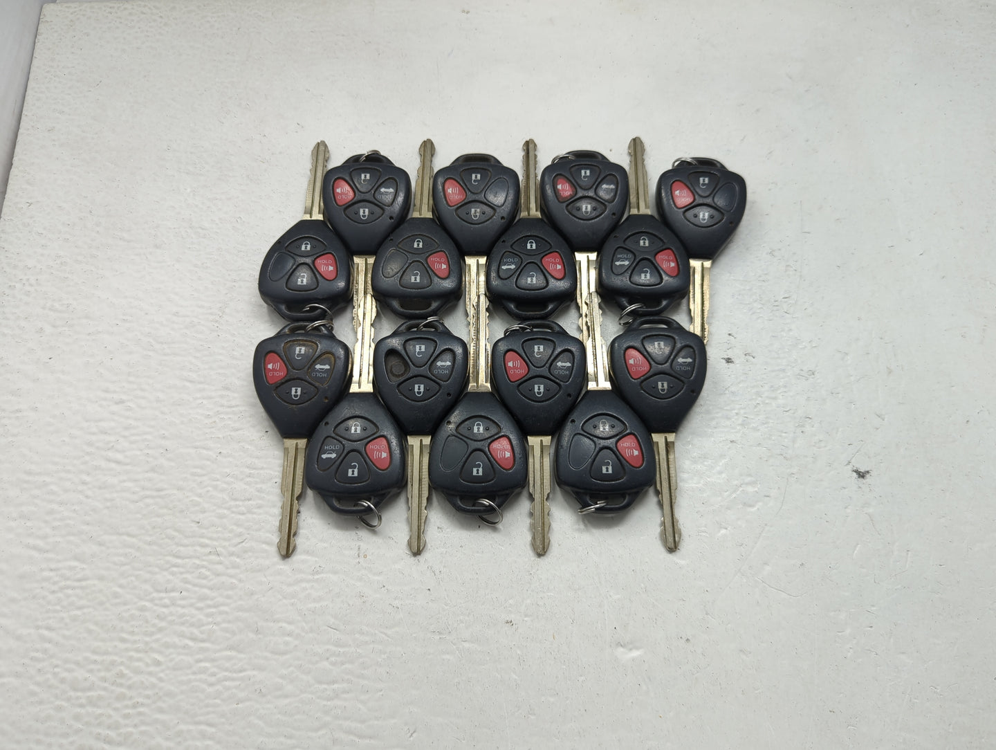 Lot of 15 Toyota Keyless Entry Remote Fob MIXED FCC IDS 1473643 - Oemusedautoparts1.com