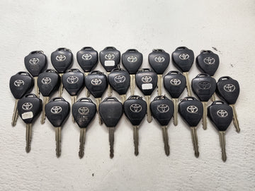 Lot of 25 Toyota Keyless Entry Remote Fob 1522811