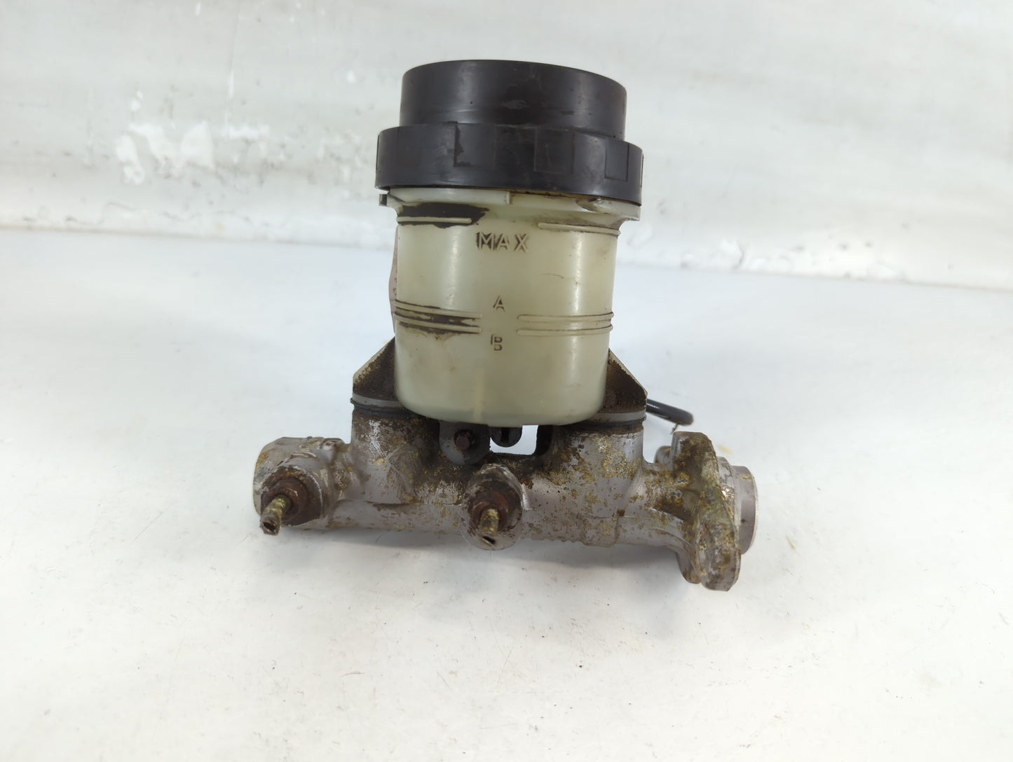 Toyota 86 Brake Master Cylinder - Oemusedautoparts1.com