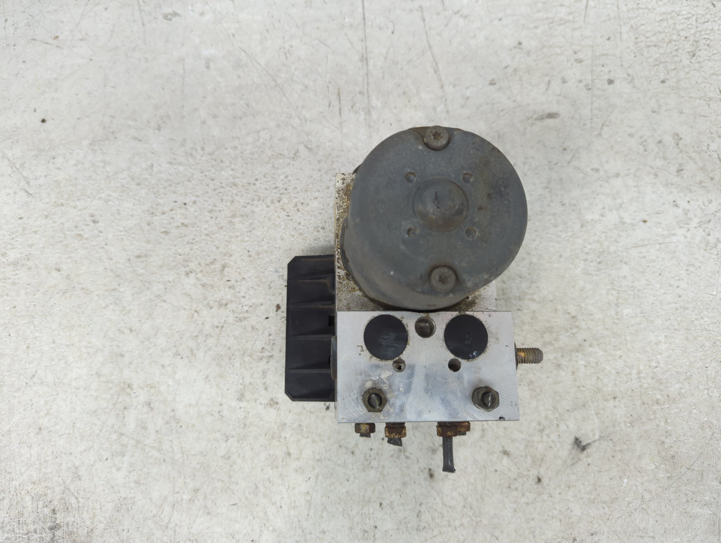 2000-2004 Toyota Avalon ABS Pump Control Module Replacement Fits Fits 2000 2001 2002 2003 2004 OEM Used Auto Parts - Oemused