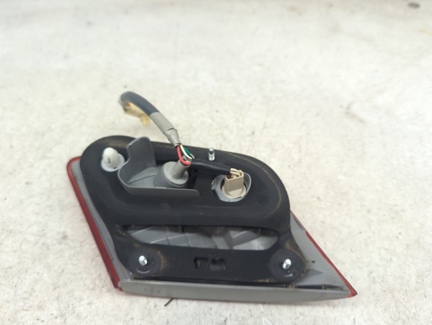 2007-2009 Toyota Camry Driver Left Side Deck Lid Mounted Tail Light 5026947 - Oemusedautoparts1.com