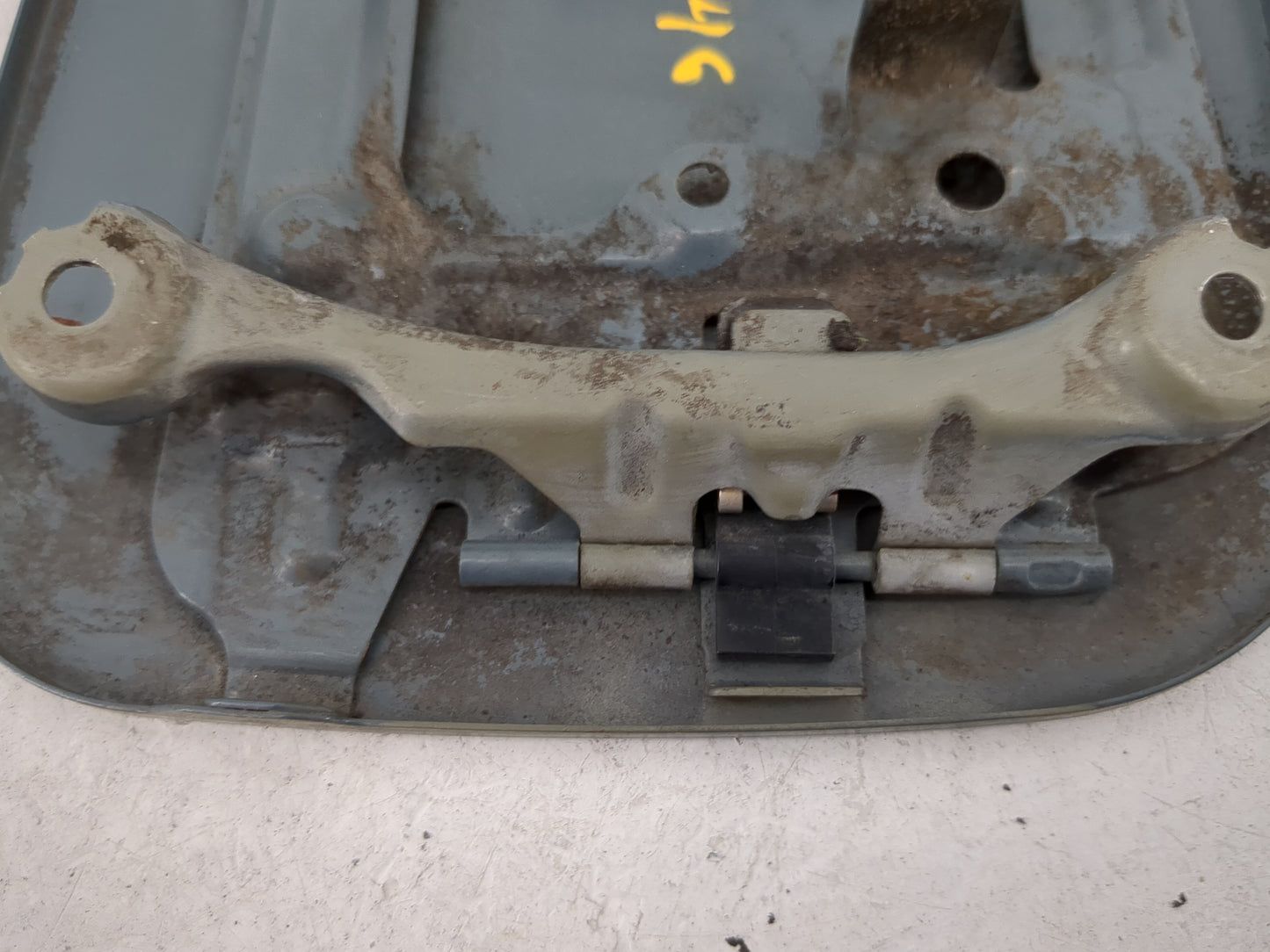 Toyota Camry Fuel Tank Door Lid Gas Tank 840440 - Oemusedautoparts1.com