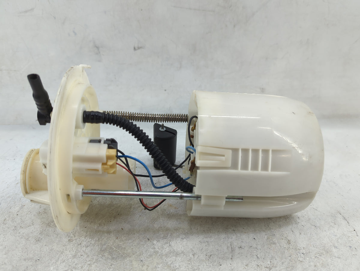 2004-2008 Toyota Corolla Electrical Gas Fuel Pump Assembly 1279108 - Oemusedautoparts1.com