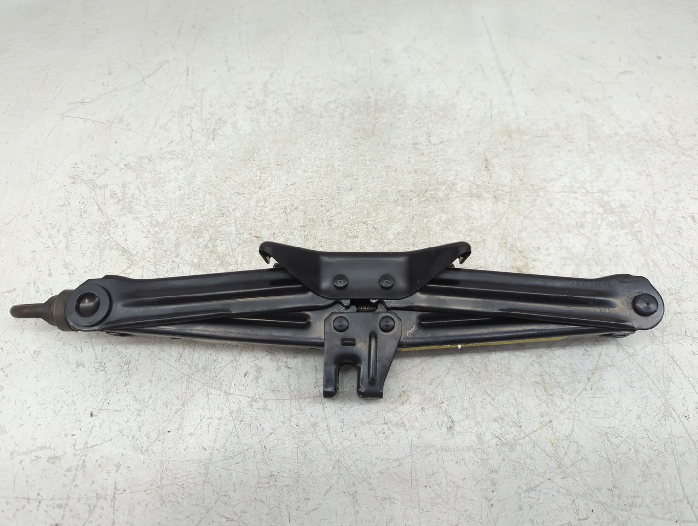 Toyota Prius Spare Scissor Car Jack - Oemusedautoparts1.com