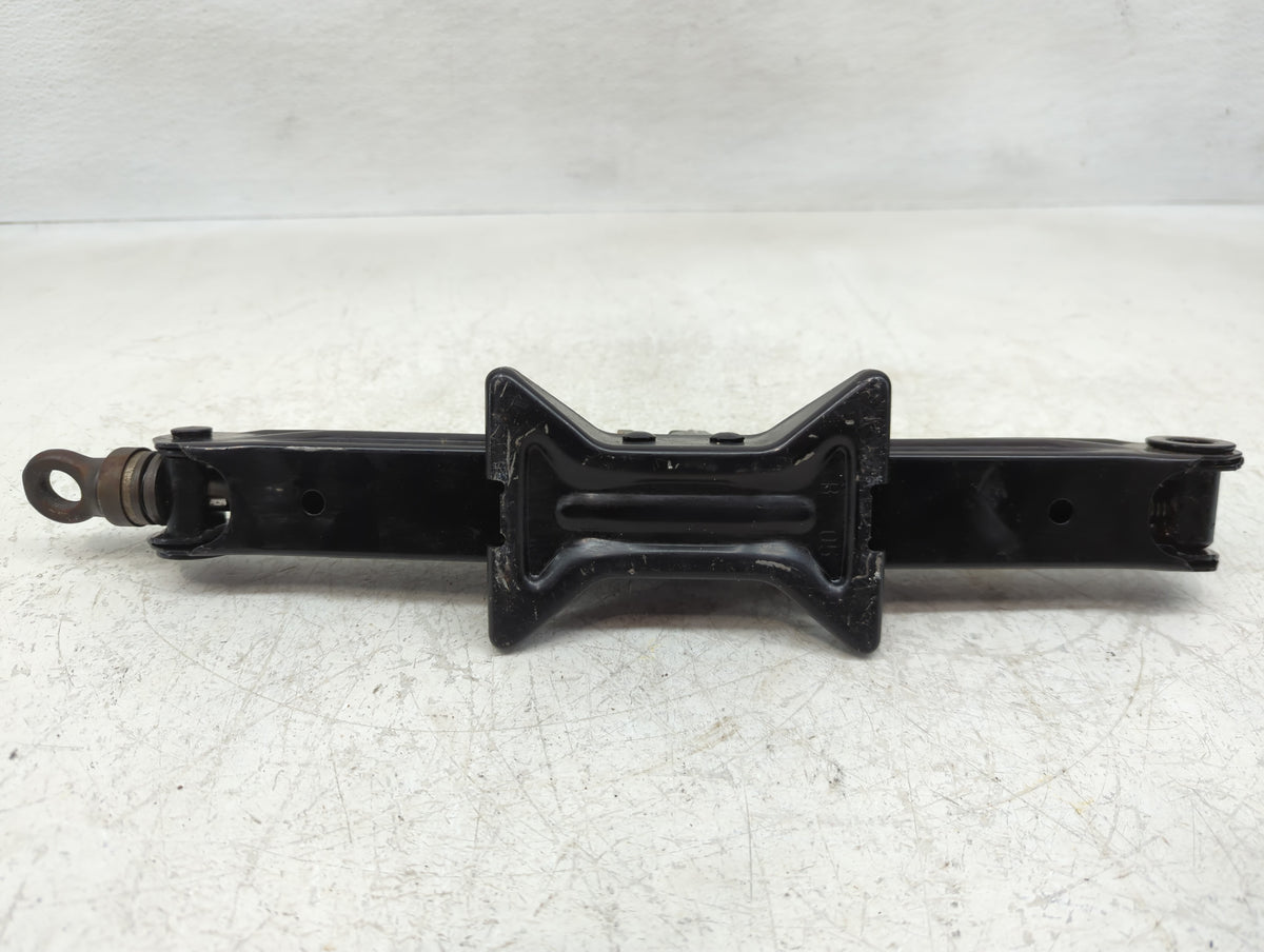 Toyota Prius Spare Scissor Car Jack 1107802 - Oemusedautoparts1.com