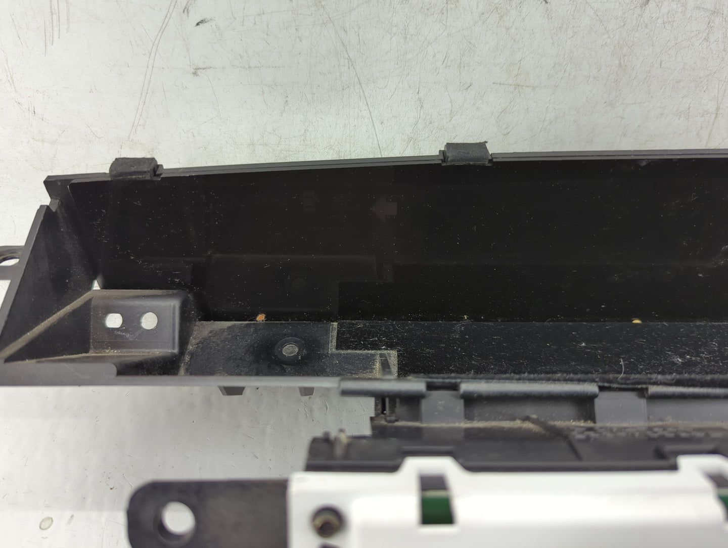 2004 Toyota Prius Instrument Cluster Speedometer Gauges Fits OEM Used Auto Parts - Oemusedautoparts1.com