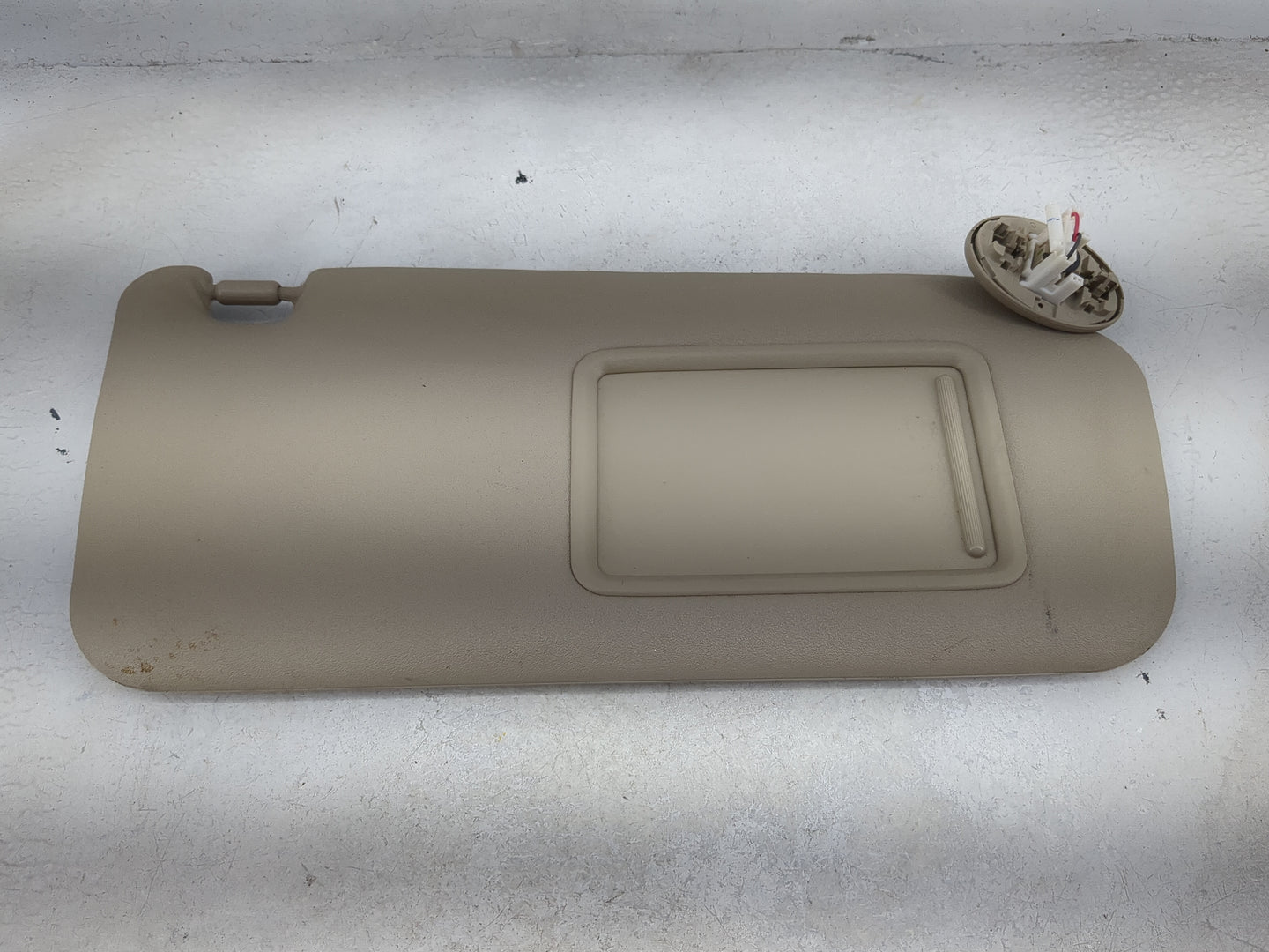 2006-2009 Toyota Rav4 Sun Visor Shade Replacement Passenger Right Mirror Fits Fits 2006 2007 2008 2009 OEM Used Auto Parts -