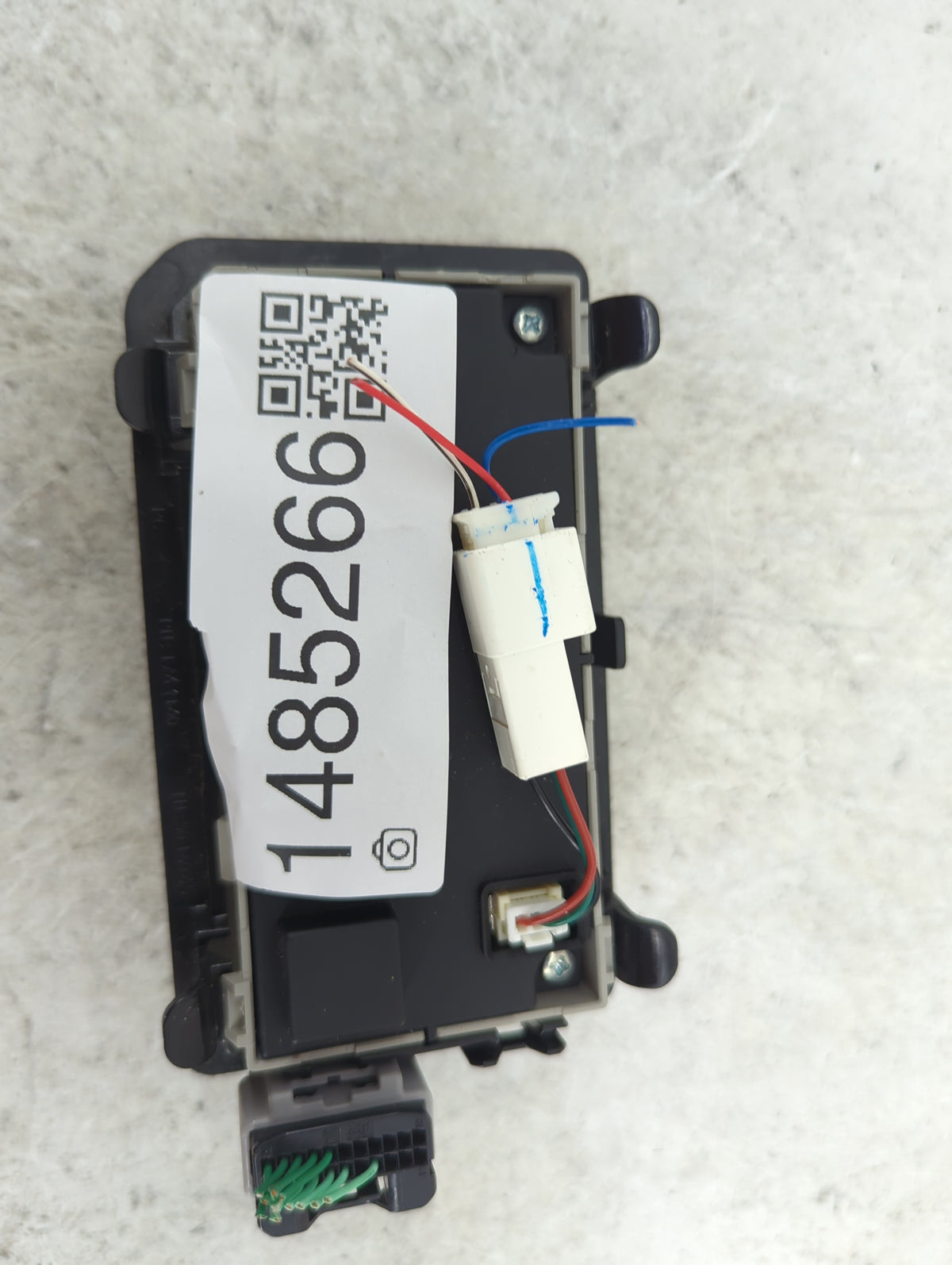 0 Toyota Sienna Climate Control Module Temperature AC/Heater Replacement Fits OEM Used Auto Parts - Oemusedautoparts1.com