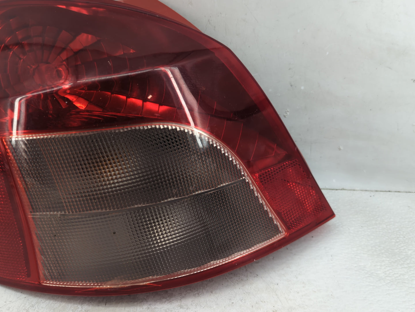 2006-2008 Toyota Yaris Driver Left Side Deck Lid Mounted Tail Light - Oemusedautoparts1.com