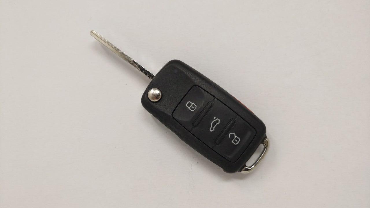 Volkswagen Keyless Entry Remote Fob Nbg010180t 5k0 837 202 Db 4 Buttons - Oemusedautoparts1.com