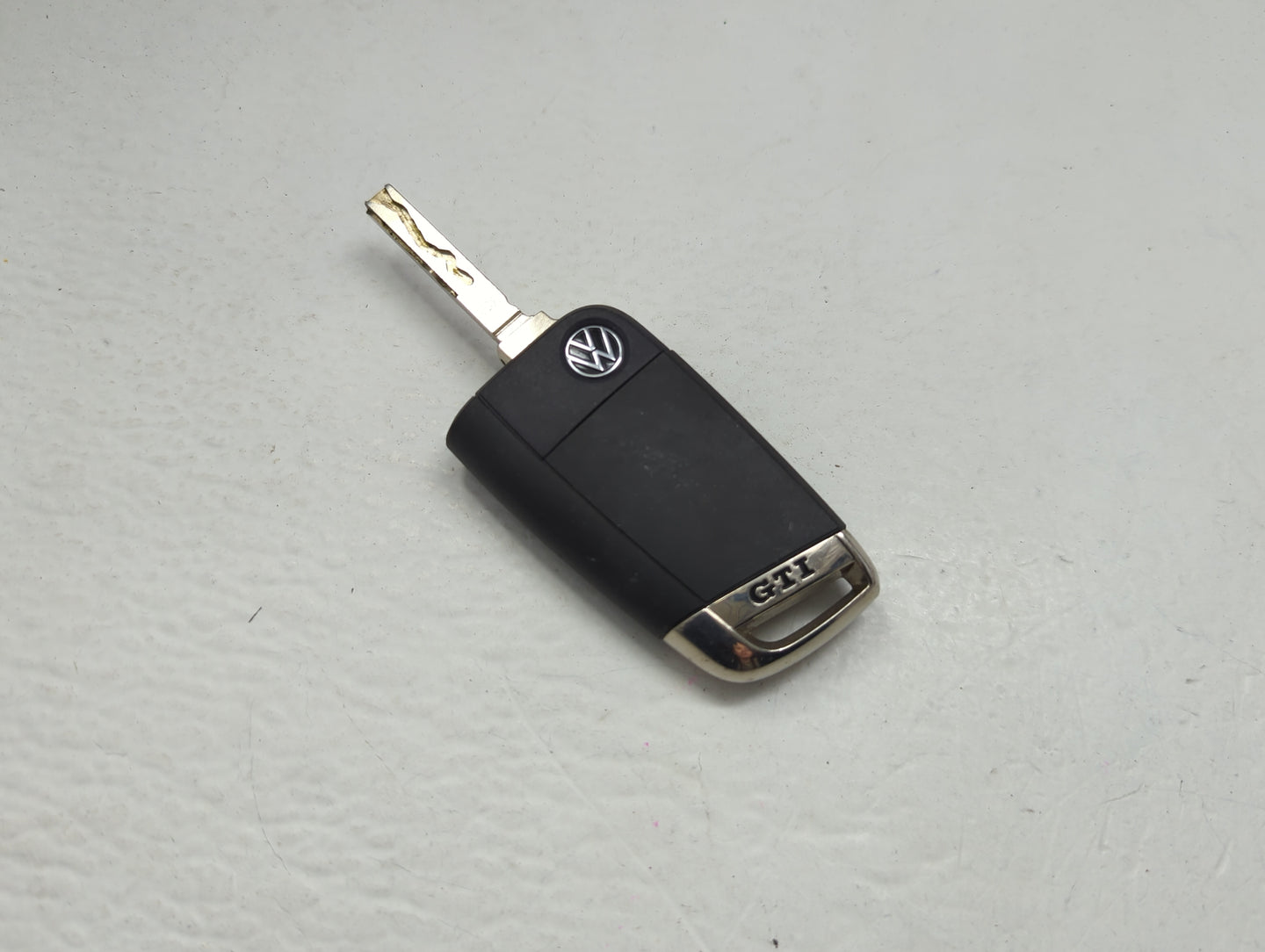 Volkswagen Keyless Entry Remote Fob NBGFS125C1 5G6 959 752 DE 4 buttons - Oemusedautoparts1.com