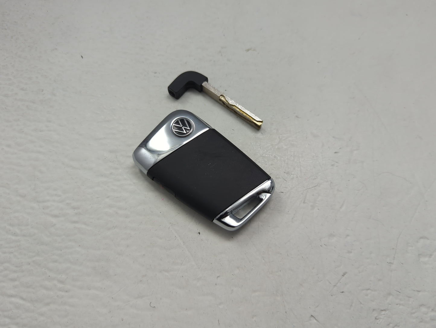 Volkswagen Keyless Entry Remote Fob KR5FS14 T | KR5FS14T A3C1119740000 4 buttons - Oemusedautoparts1.com