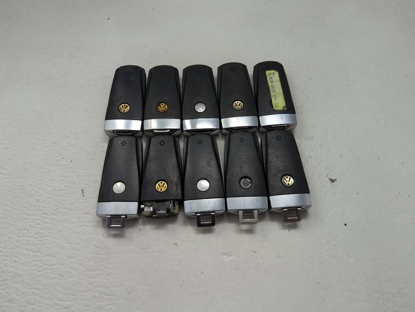 Lot of 10 Volkswagen Keyless Entry Remote Fob MIXED FCC IDS MIXED PART 1473939 - Oemusedautoparts1.com