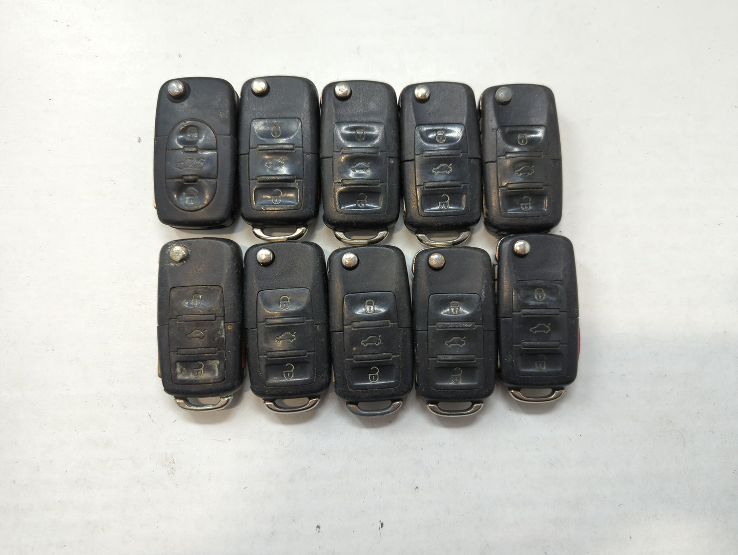Lot of 10 Volkswagen Keyless Entry Remote Fob MIXED FCC IDS MIXED PART - Oemusedautoparts1.com