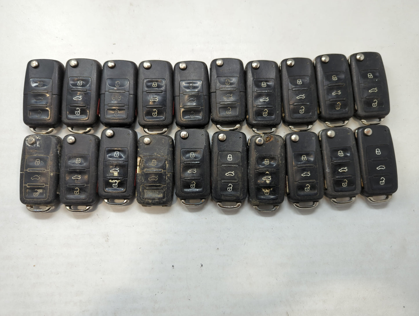 Lot of 20 Volkswagen Keyless Entry Remote Fob NBG8137T | NBG735868T - Oemusedautoparts1.com