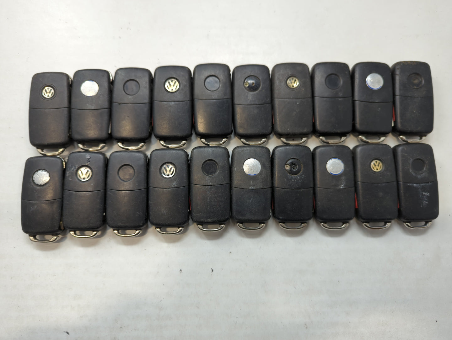 Lot of 20 Volkswagen Keyless Entry Remote Fob NBG8137T | NBG735868T - Oemusedautoparts1.com