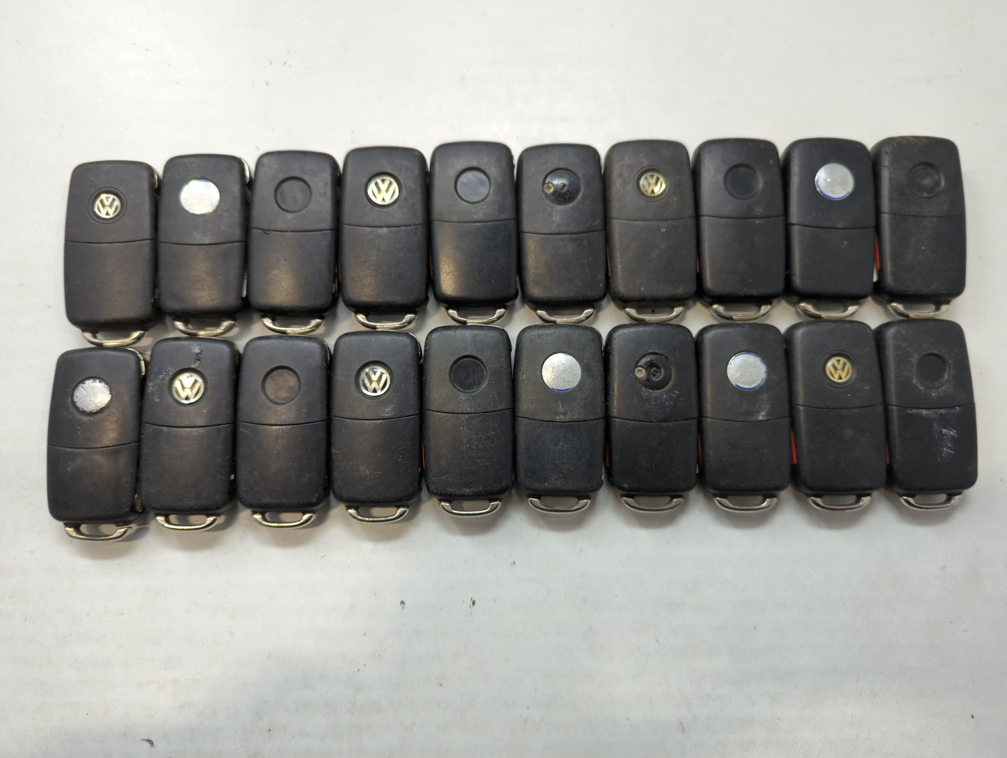 Lot of 20 Volkswagen Keyless Entry Remote Fob NBG8137T | NBG735868T - Oemusedautoparts1.com