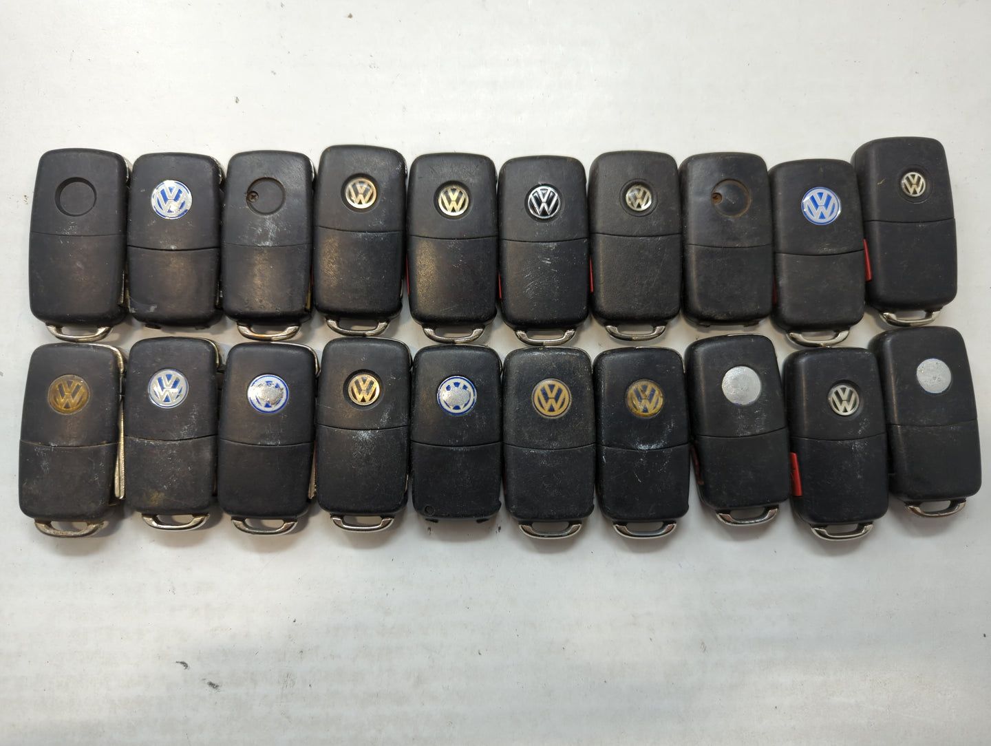 Lot of 20 Volkswagen Keyless Entry Remote Fob NBG8137T | NBG735868T - Oemusedautoparts1.com