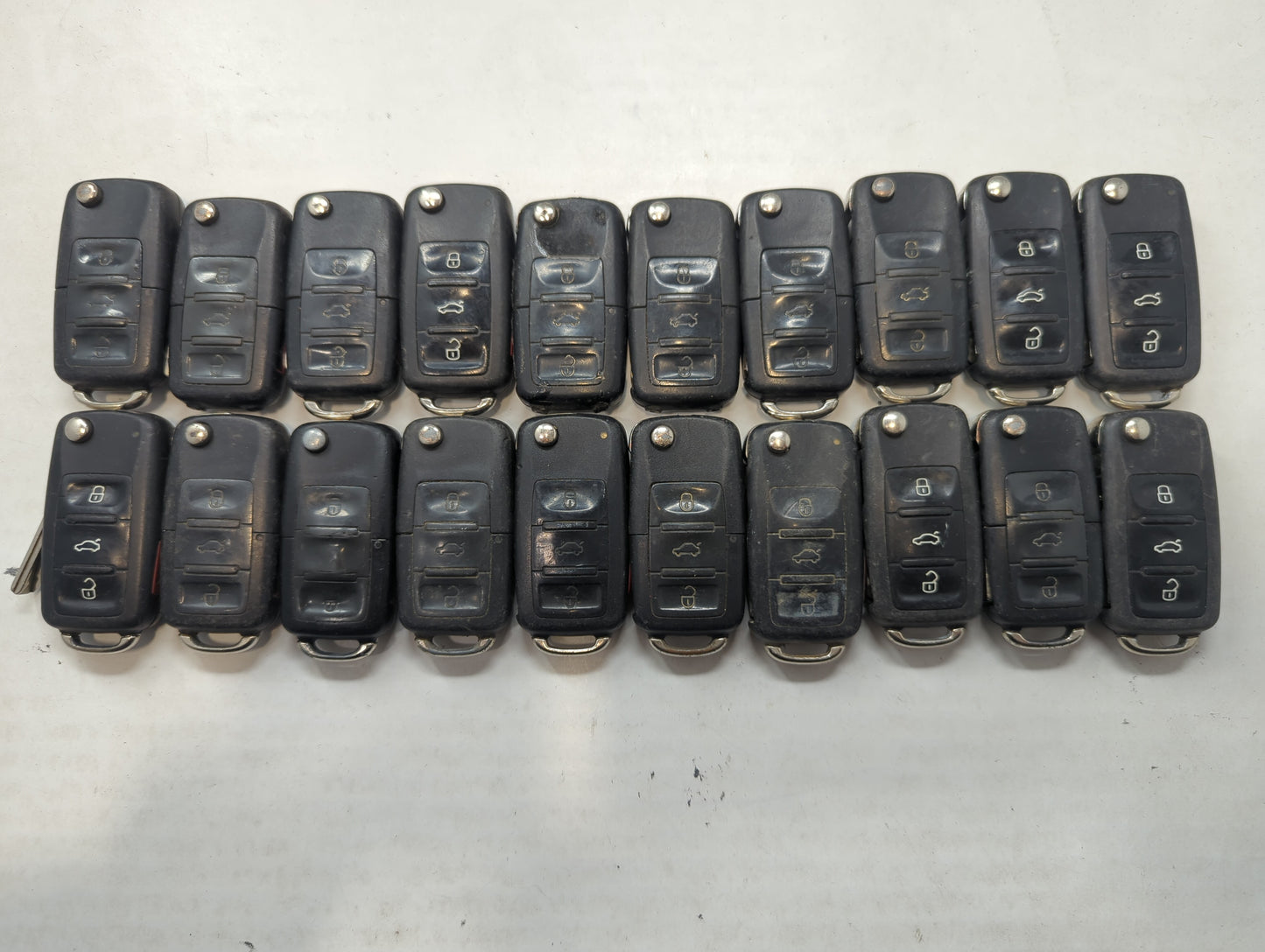 Lot of 20 Volkswagen Keyless Entry Remote Fob NBG8137T | NBG735868T - Oemusedautoparts1.com
