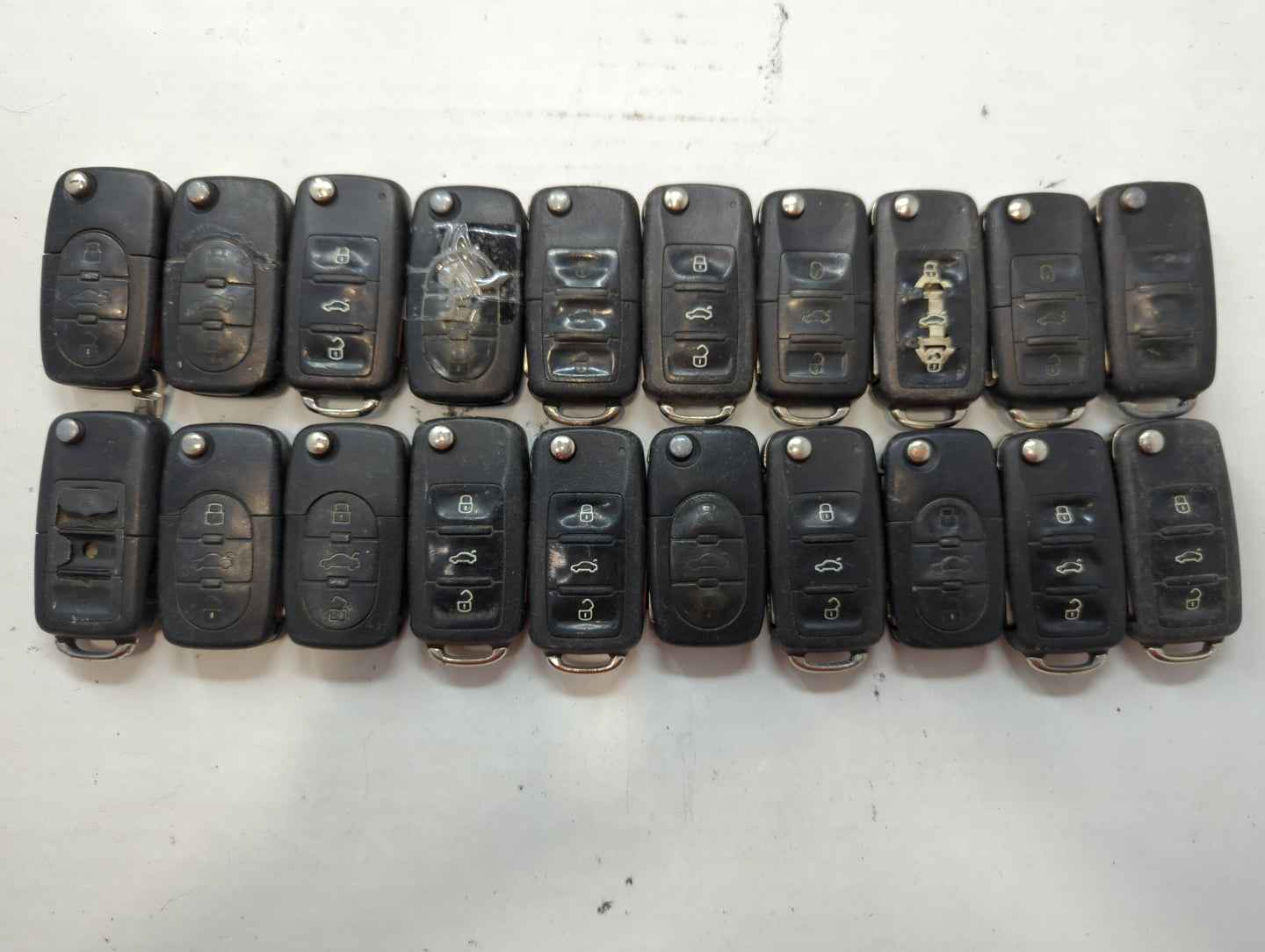 Lot of 20 Volkswagen Keyless Entry Remote Fob NBG735868T | NBG92596263 | - Oemusedautoparts1.com