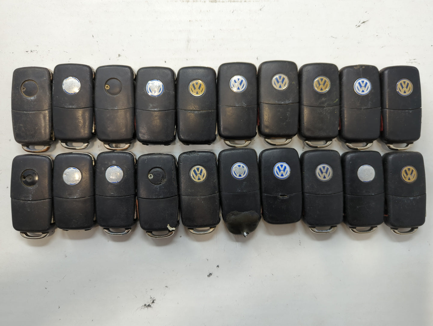 Lot of 20 Volkswagen Keyless Entry Remote Fob NBG92596263 | NBG92596263T - Oemusedautoparts1.com