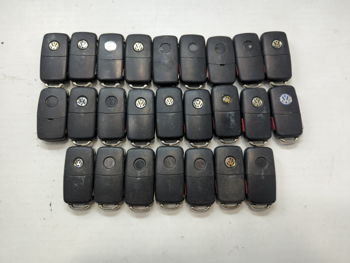 Lot of 25 Volkswagen Keyless Entry Remote Fob NBG8137T | NBG735868T - Oemusedautoparts1.com