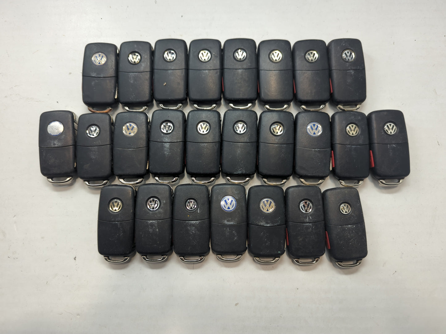 Lot of 25 Volkswagen Keyless Entry Remote Fob MIXED FCC IDS MIXED PART - Oemusedautoparts1.com