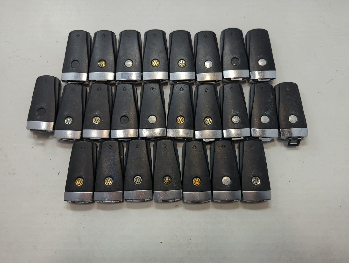 Lot of 25 Volkswagen Keyless Entry Remote Fob MIXED FCC IDS MIXED PART - Oemusedautoparts1.com