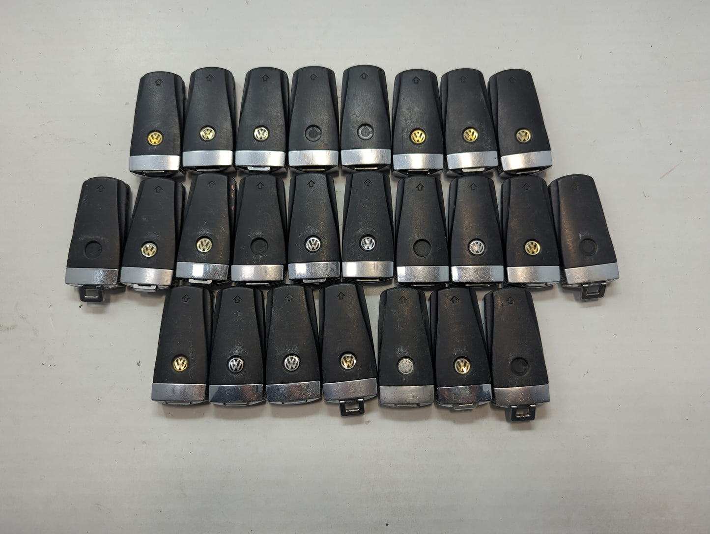 Lot of 25 Volkswagen Keyless Entry Remote Fob MIXED FCC IDS MIXED PART - Oemusedautoparts1.com