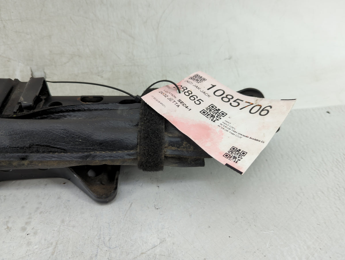 2002 Volkswagen Jetta Spare Scissor Car Jack - Oemusedautoparts1.com