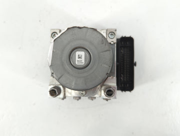 0 Volkswagen Jetta Car Starter Motor Solenoid OEM P/N:5Q0 614 517 FG Fits OEM Used Auto Parts - Oemusedautoparts1.com