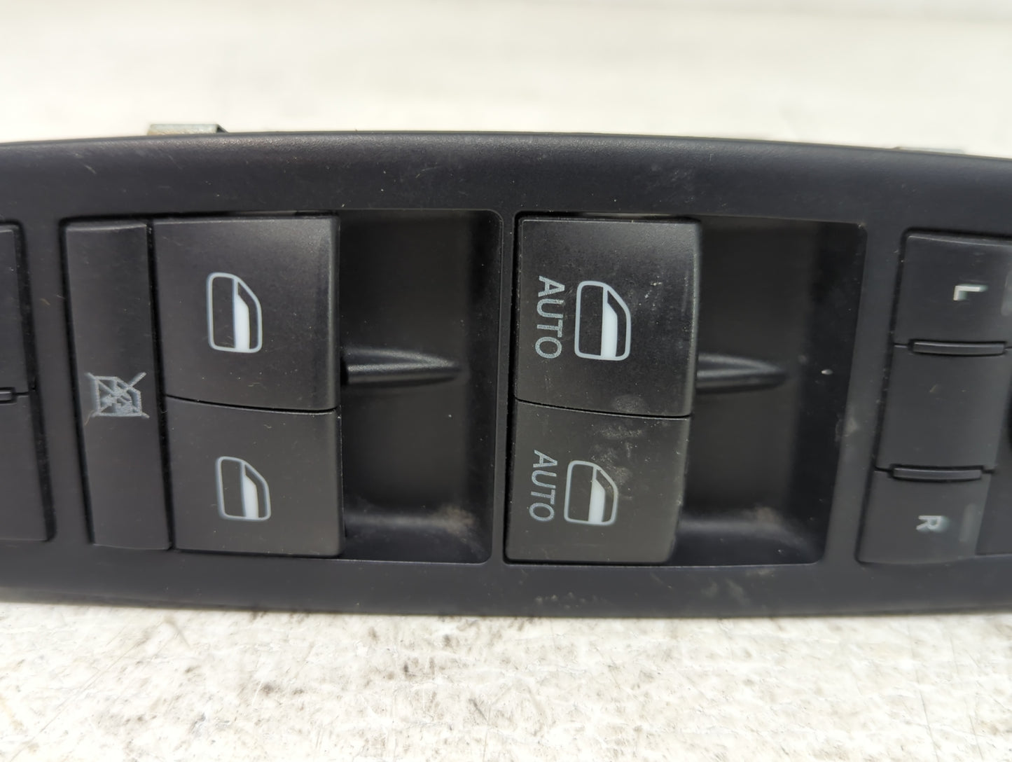 2009-2014 Volkswagen Routan Master Power Window Switch Replacement Driver Side Left Fits Fits 2009 2010 2011 2012 2013 2014 