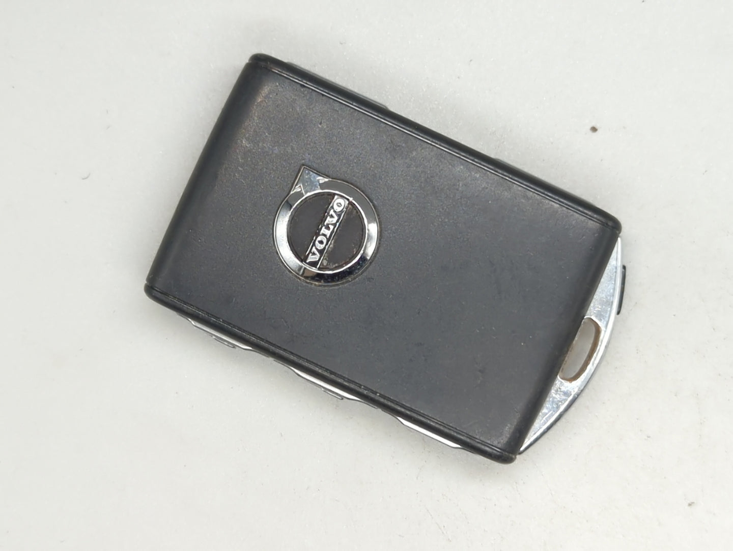 Volvo Keyless Entry Remote Fob YG0HUF8423 | YGOHUF423 31652148 4 buttons - Oemusedautoparts1.com