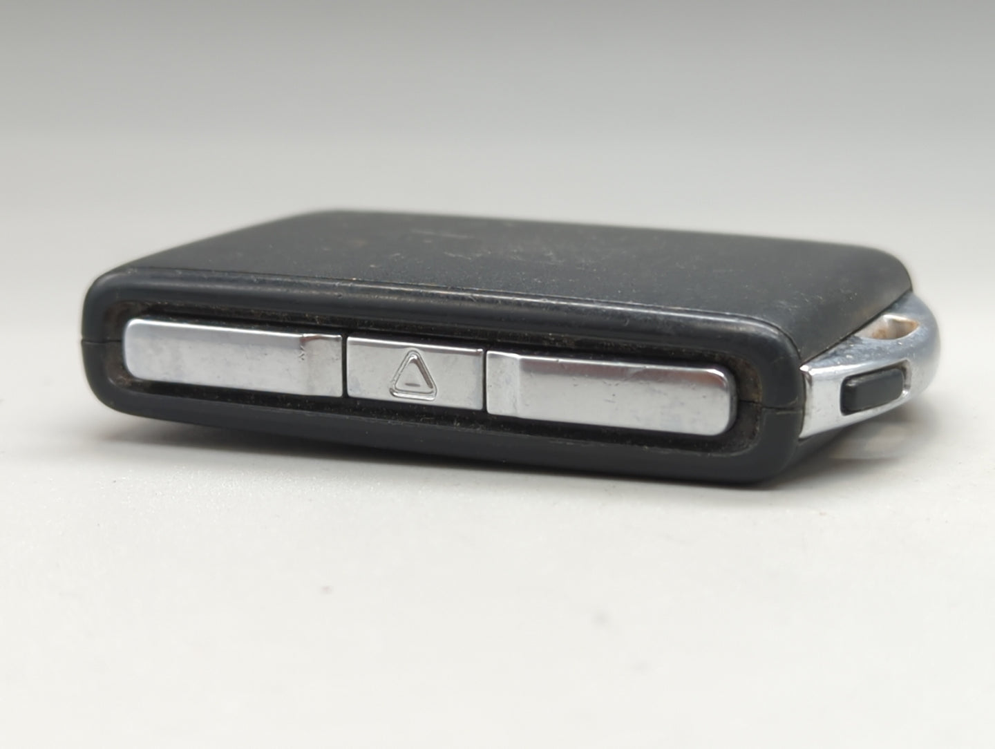 Volvo Keyless Entry Remote Fob YG0HUF8423 | YGOHUF423 31652148 4 buttons - Oemusedautoparts1.com