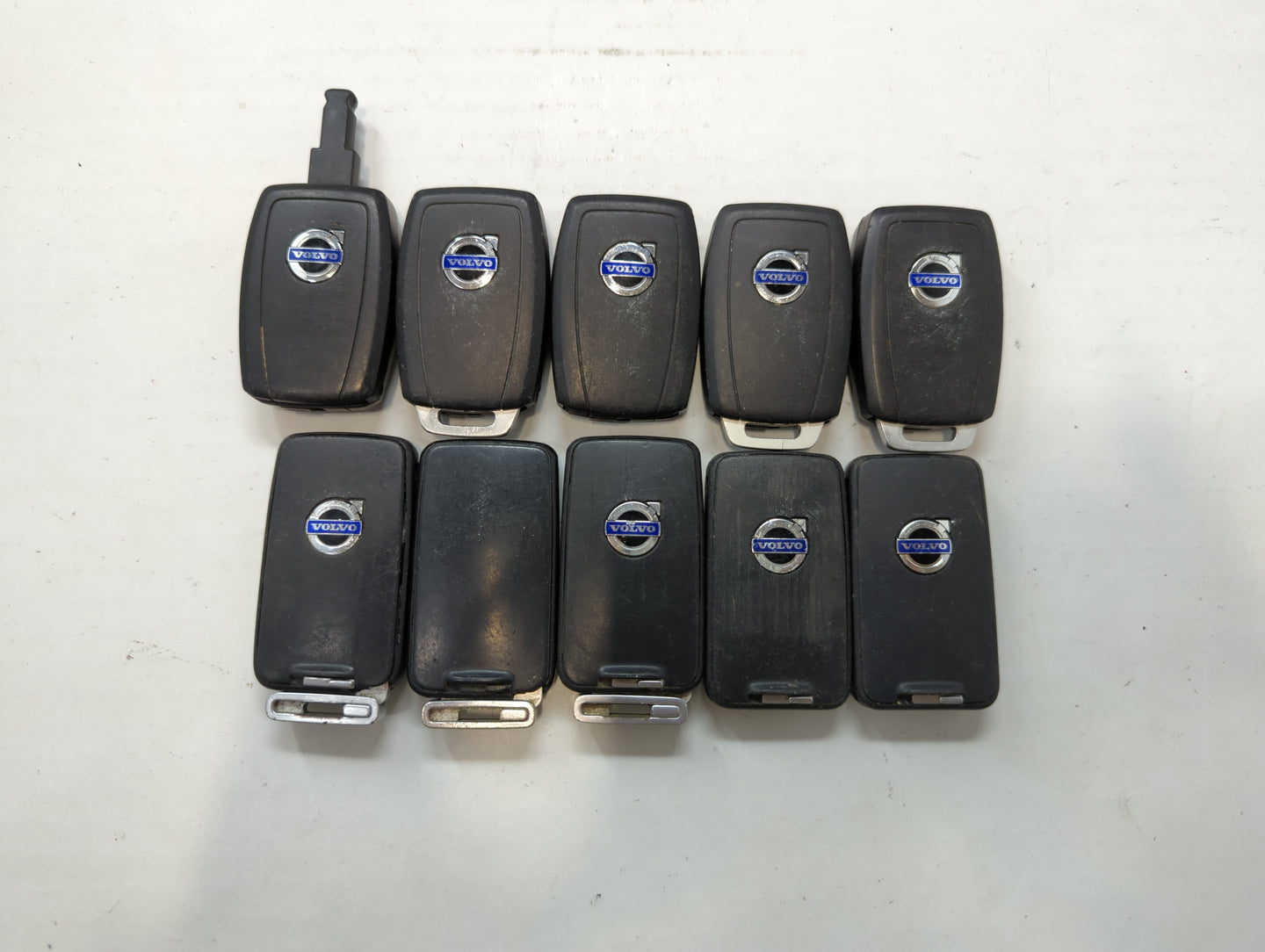 Lot of 10 Volvo Keyless Entry Remote Fob MIXED FCC IDS MIXED PART NUMBERS - Oemusedautoparts1.com