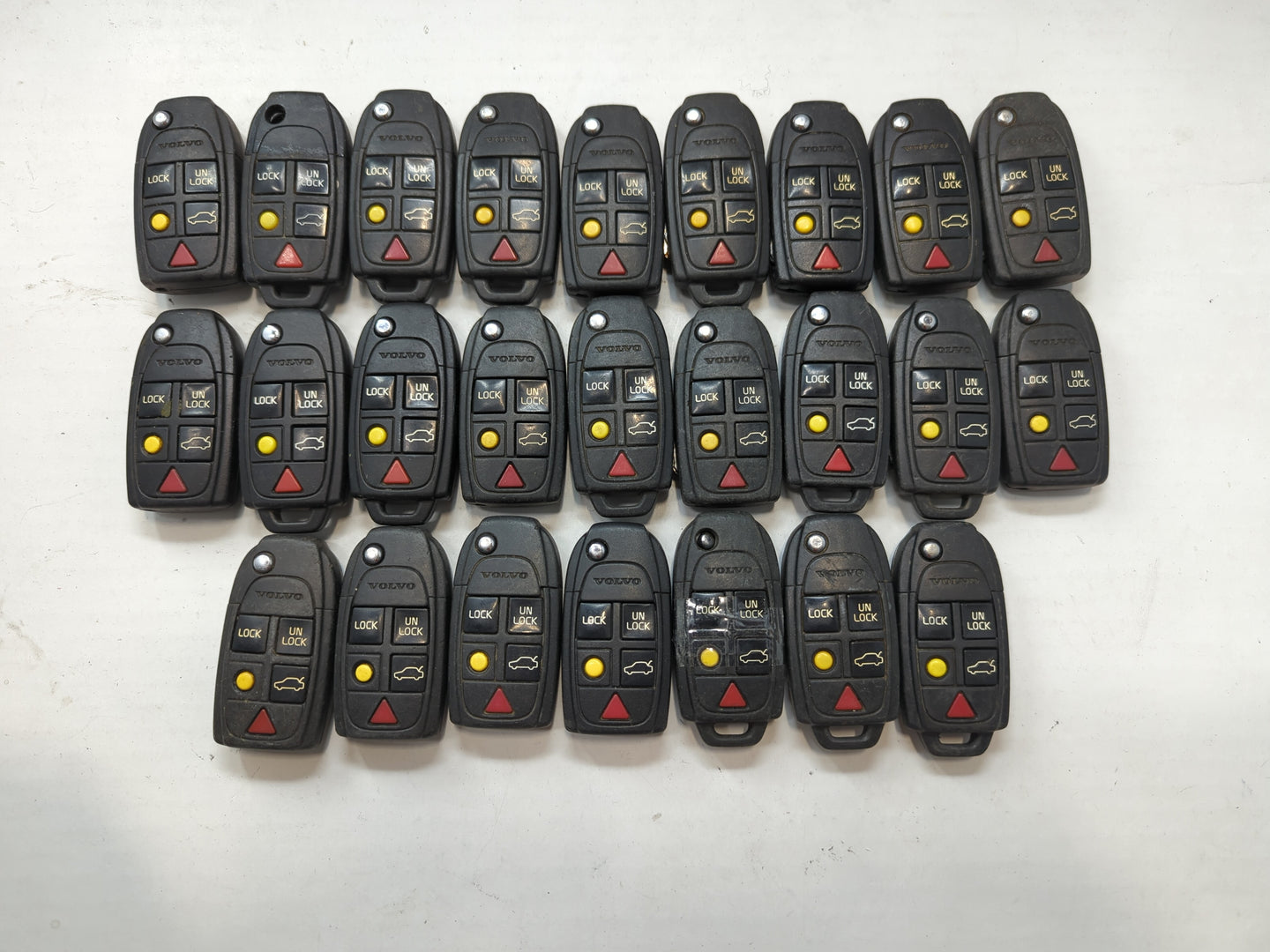 Lot of 25 Volvo Keyless Entry Remote Fob LQNP2T-APU - Oemusedautoparts1.com