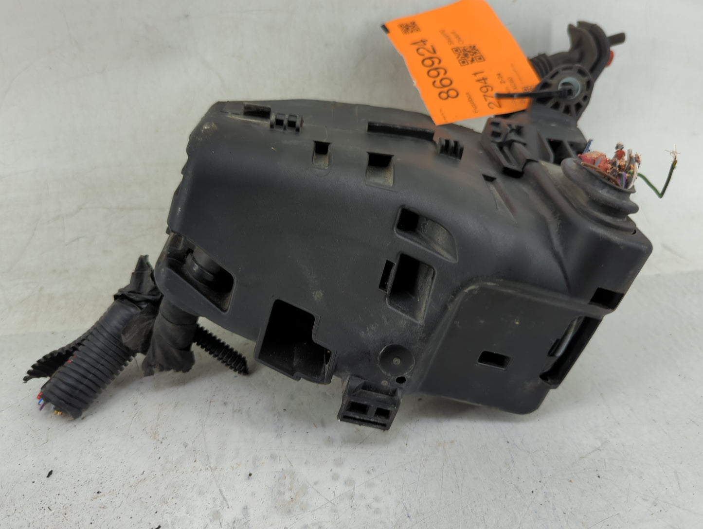 2014-2017 Volvo Xc60 Fusebox Fuse Box Panel Relay Module Fits Fits 2012 2014 2015 2016 2017 2018 OEM Used Auto Parts - Oemus