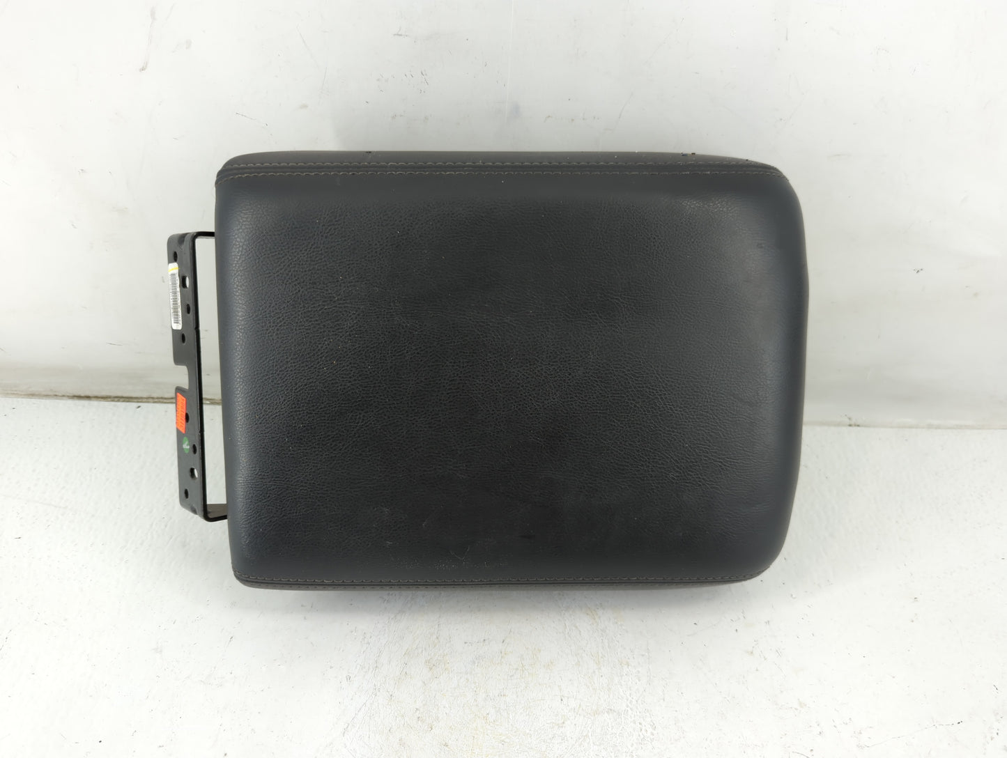 2014 Nissan Pathfinder Center Console Armrest Cover Lid Fits OEM Used Auto Parts - Oemusedautoparts1.com