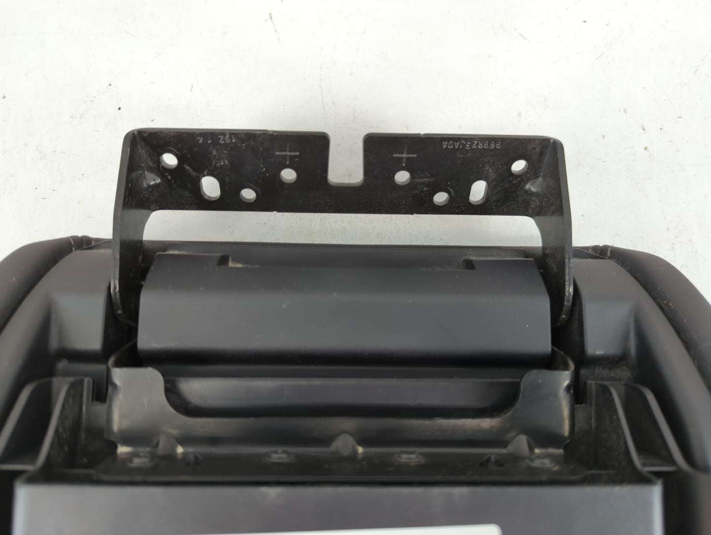 2014 Nissan Pathfinder Center Console Armrest Cover Lid Fits OEM Used Auto Parts - Oemusedautoparts1.com