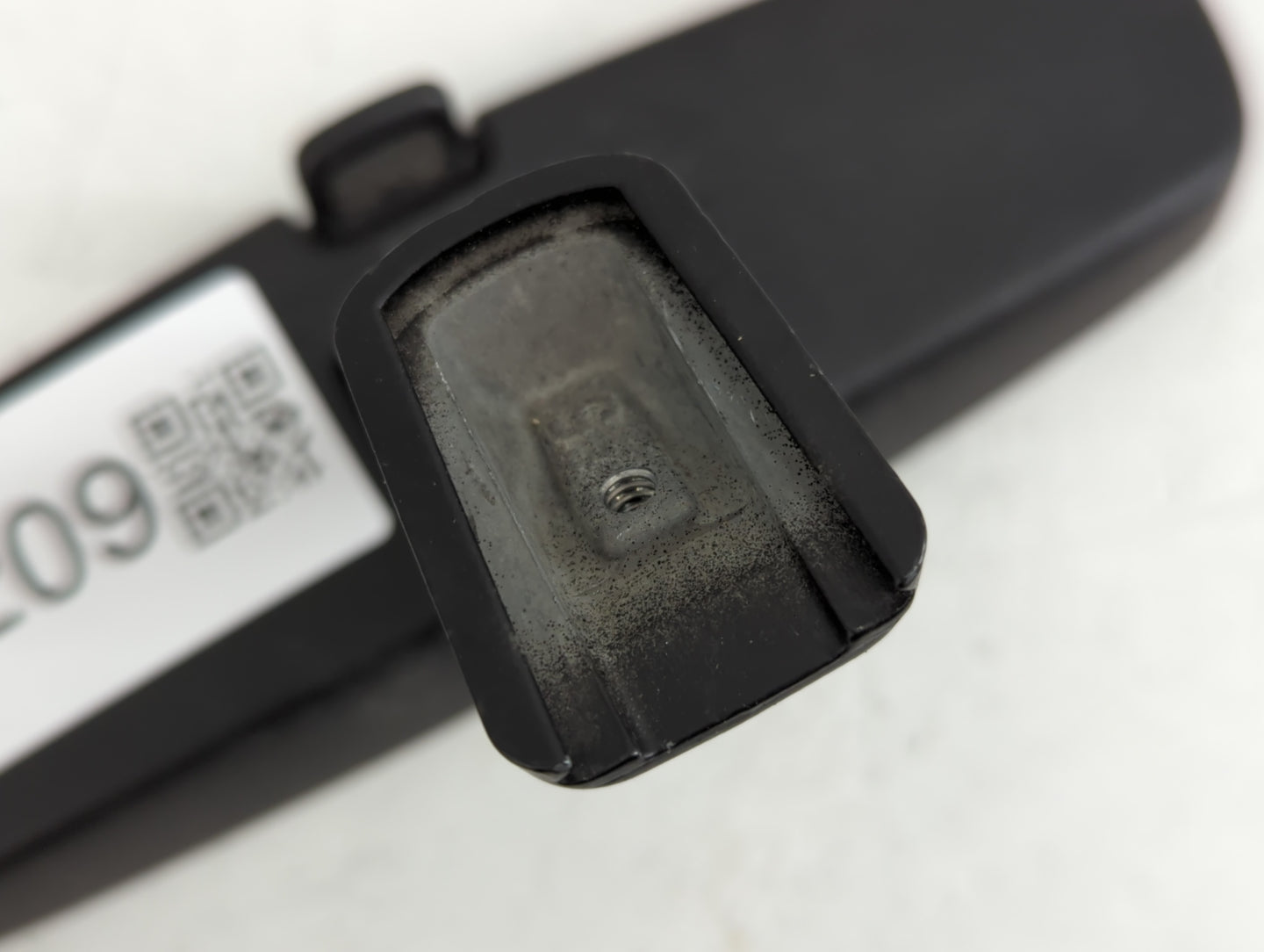 2014-2020 Chevrolet Impala Interior Rear View Mirror Replacement OEM P/N:E11026150 Fits OEM Used Auto Parts - Oemusedautopar