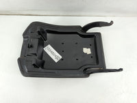 2013-2019 Land Rover Range Rover Center Console Armrest Cover Lid Fits Fits 2013 2014 2015 2016 2017 2018 2019 OEM Used Auto Parts - Oemusedautoparts1.com