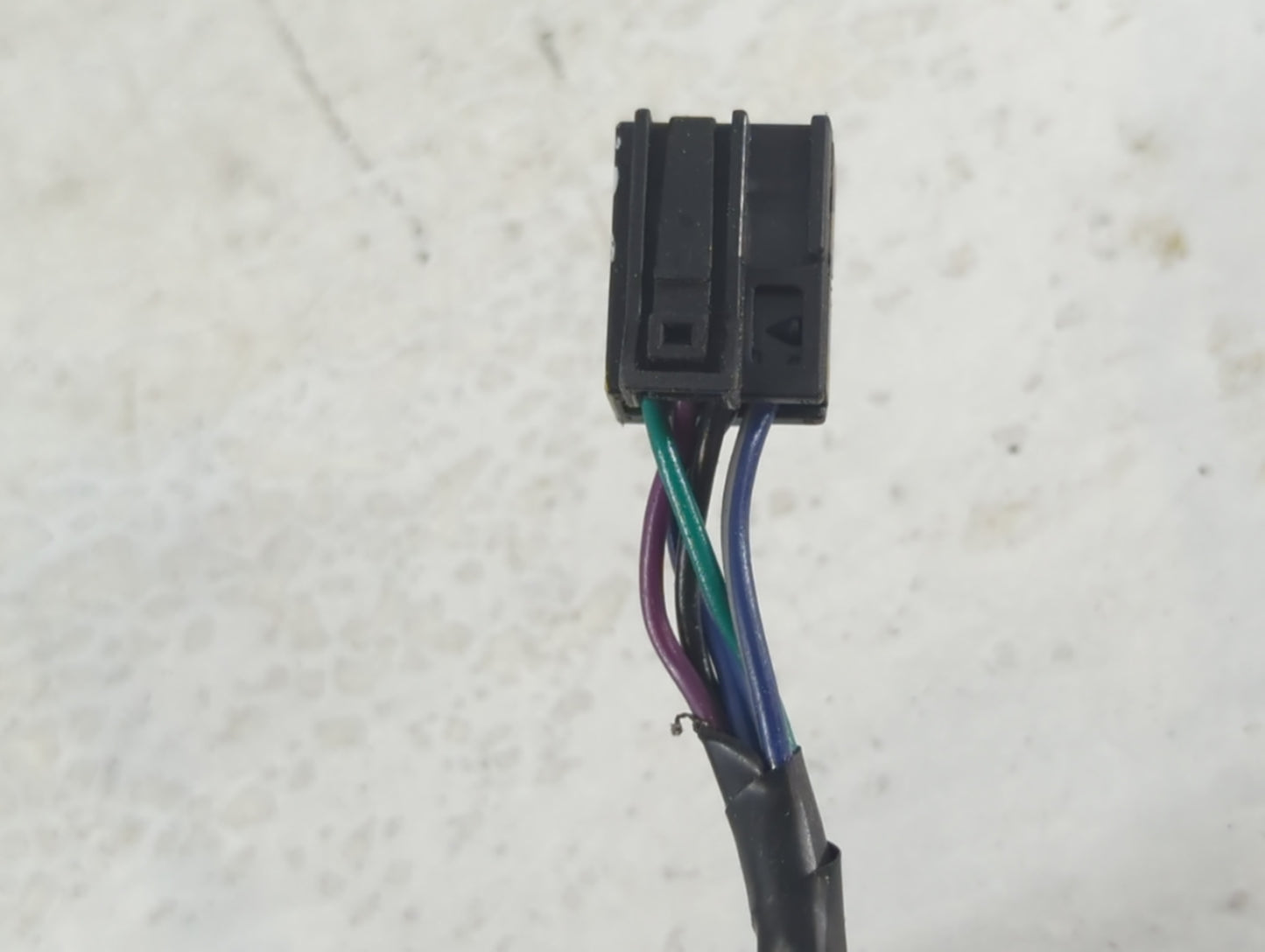 2013 Dodge Journey Passenger Right Side View Manual Door Mirror Black - Oemusedautoparts1.com