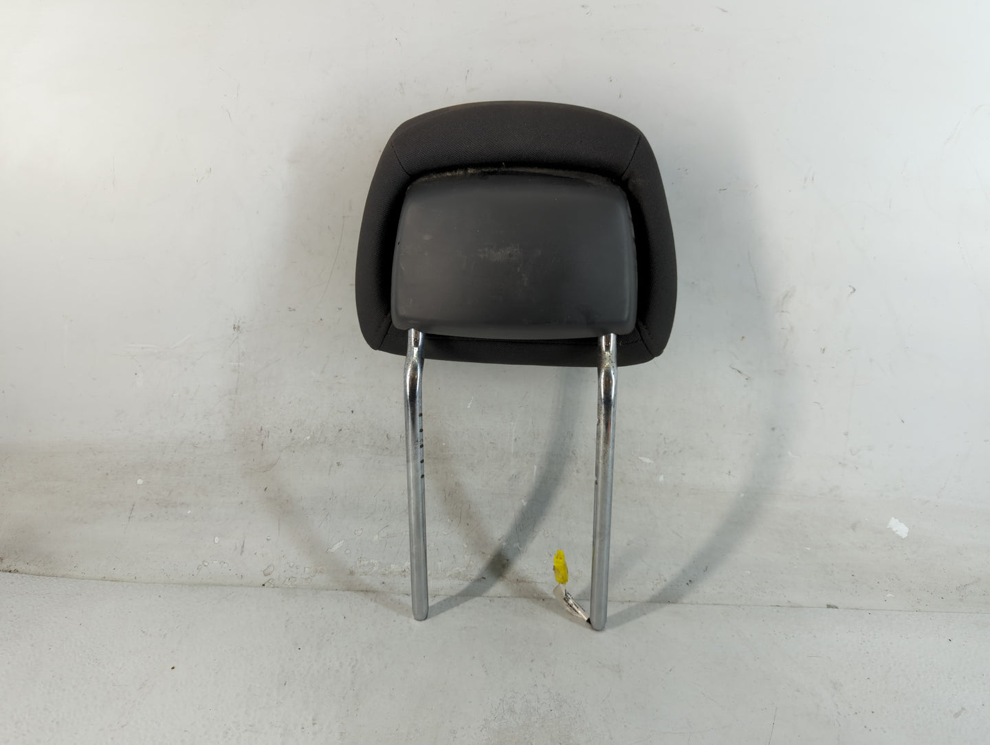 2011 Jeep Liberty Headrest Head Rest Front Driver Passenger Seat Fits OEM Used Auto Parts - Oemusedautoparts1.com