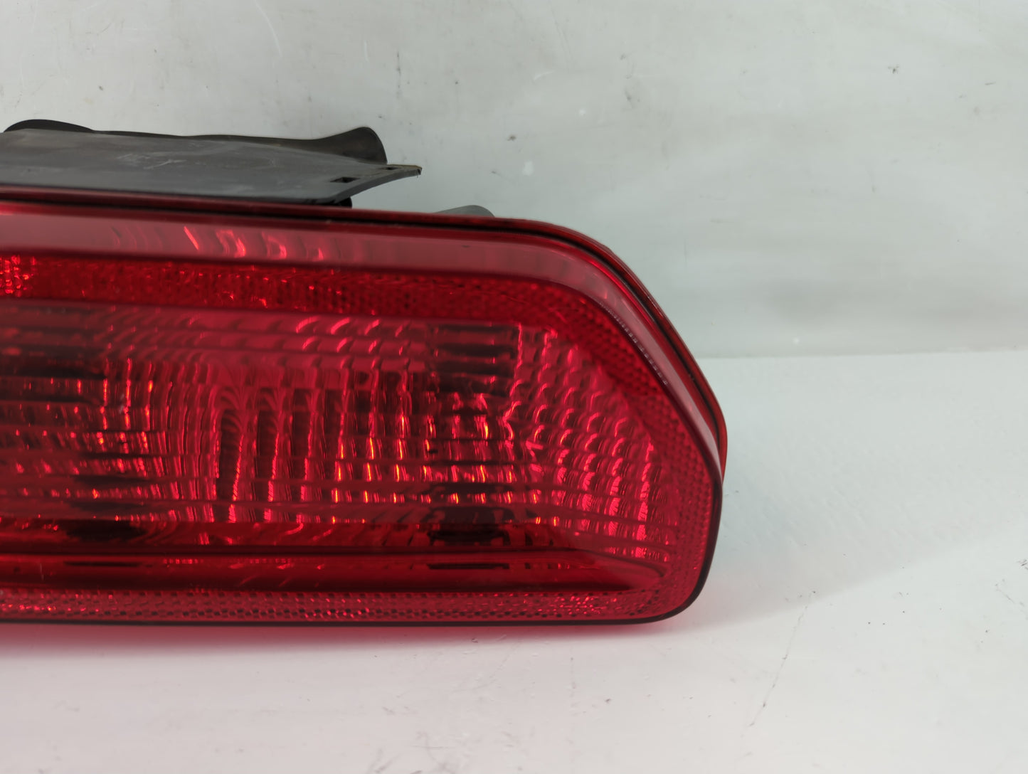 2010 Dodge Challenger Tail Light Assembly Passenger Right OEM P/N:>PP-T20PP/EP0 Fits OEM Used Auto Parts - Oemusedautoparts1.com