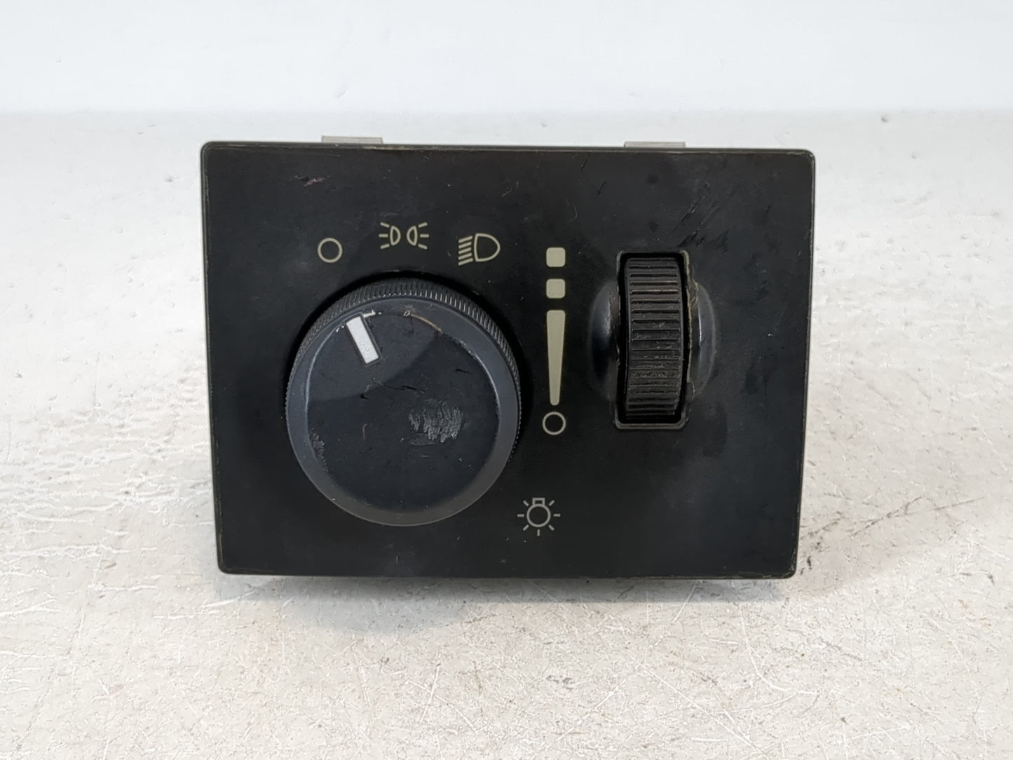 2010 Dodge Challenger Headlight Head Light Switch Lamp Control - Oemusedautoparts1.com